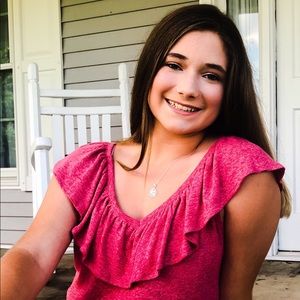 Meet your Posher, Devyn